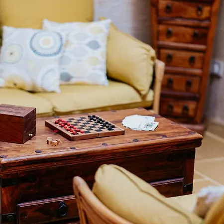 Feriehus Mohba Townhouse, Private Roof Jacuzzi, Garden, Bbq By Haven & Keys Malta Xagħra