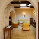 Mohba Townhouse, Private Roof Jacuzzi, Garden, Bbq By Haven & Keys Malta Casa vacanze *