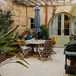 Сasa de vacaciones Mohba Townhouse, Private Roof Jacuzzi, Garden, Bbq By Haven & Keys Malta Xagħra