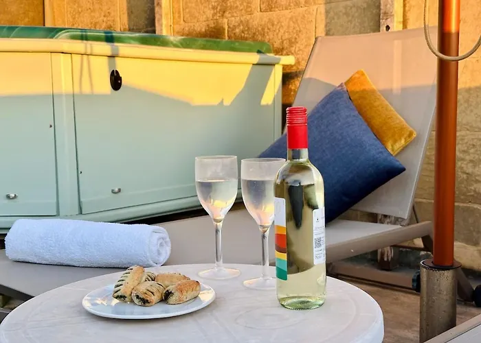 Mohba Townhouse, Private Roof Jacuzzi, Garden, Bbq By Haven & Keys Malta Ferienhaus