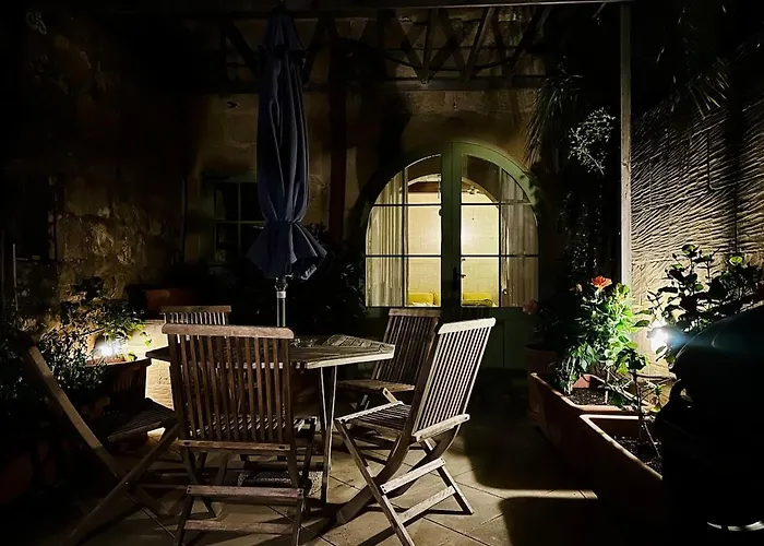 Mohba Townhouse, Private Roof Jacuzzi, Garden, Bbq By Haven & Keys Malta Xagħra