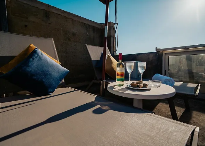 Mohba Townhouse, Private Roof Jacuzzi, Garden, Bbq By Haven & Keys Malta Ferienhaus Xagħra