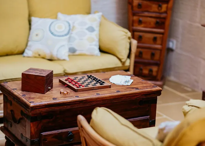 Ferienhaus Mohba Townhouse, Private Roof Jacuzzi, Garden, Bbq By Haven & Keys Malta Xagħra