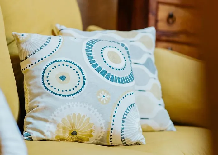 Mohba Townhouse, Private Roof Jacuzzi, Garden, Bbq By Haven & Keys Malta * Xagħra