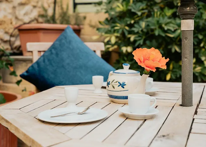 Mohba Townhouse, Private Roof Jacuzzi, Garden, Bbq By Haven & Keys Malta * Xagħra